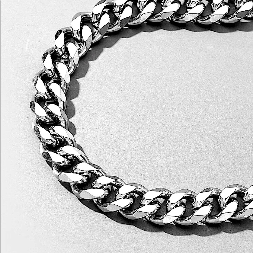 STAINLESS STEEL CHAIN LINK NECKLACE - Picture 5 of 9